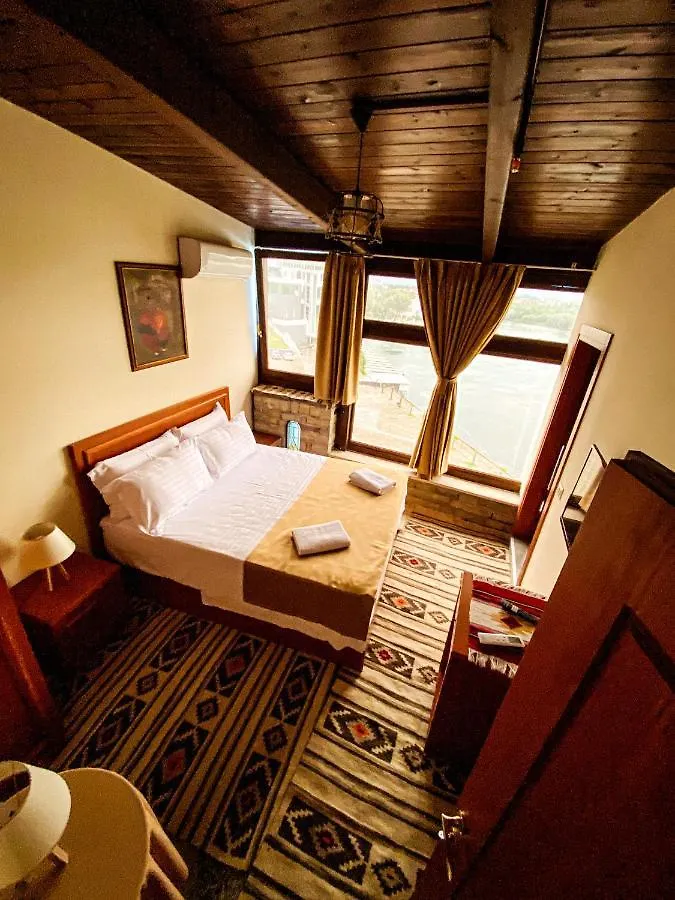 Hotel Iliria Shkoder 0*,  Albania