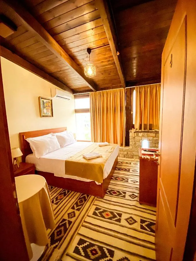 Hotel Iliria Shkoder Bed & Breakfast