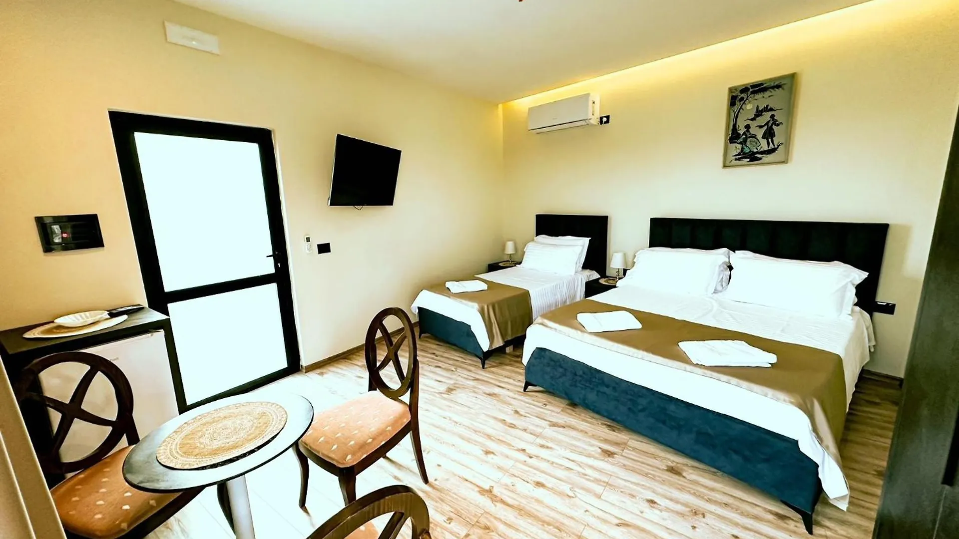 Hotel Iliria Canaj 0*,  Albânia